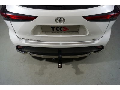 Накладка на задний бампер лист шлифованный ТСС для Toyota Highlander 2020-2021