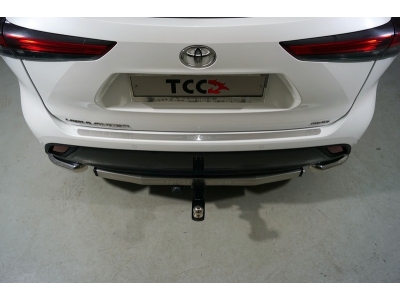 Накладка на задний бампер лист шлифованный надписьToyota ТСС для Toyota Highlander 2020-2021